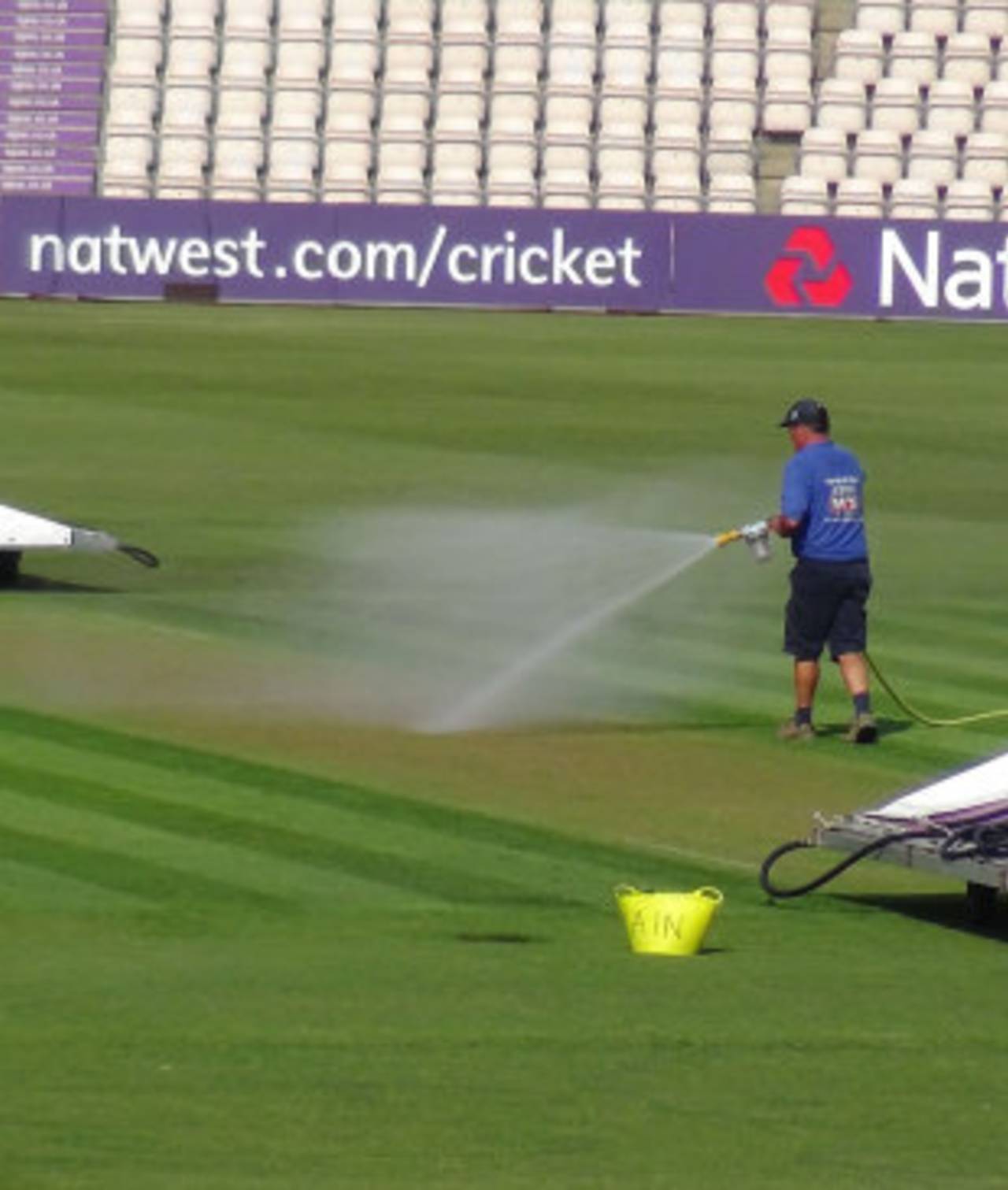 Pretty green: The groundsman expected the pitch to remain reasonably green by the toss despite the warm weather&nbsp;&nbsp;&bull;&nbsp;&nbsp;ESPNcricinfo Ltd