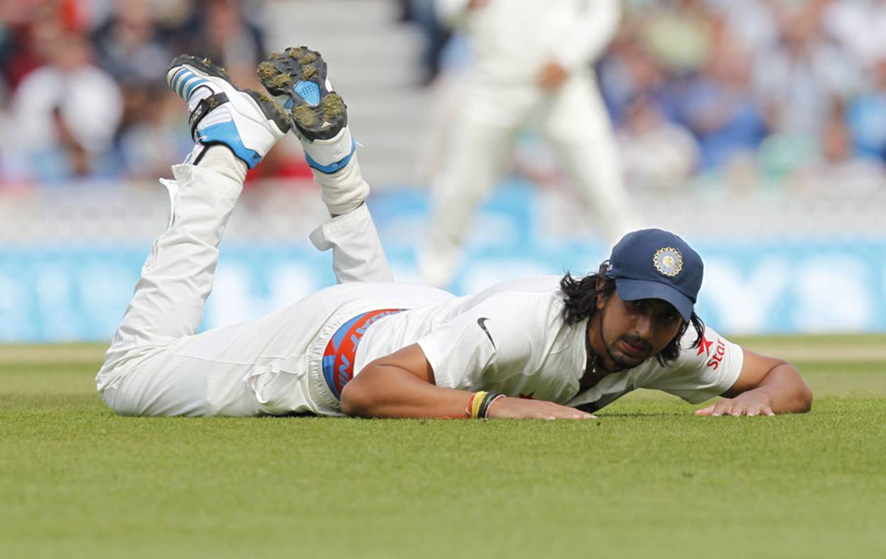 Ishant Sharma and India's bowlers had a tough morning, England v India, 5th Investec Test, The Oval, 2nd day, August 16, 2014