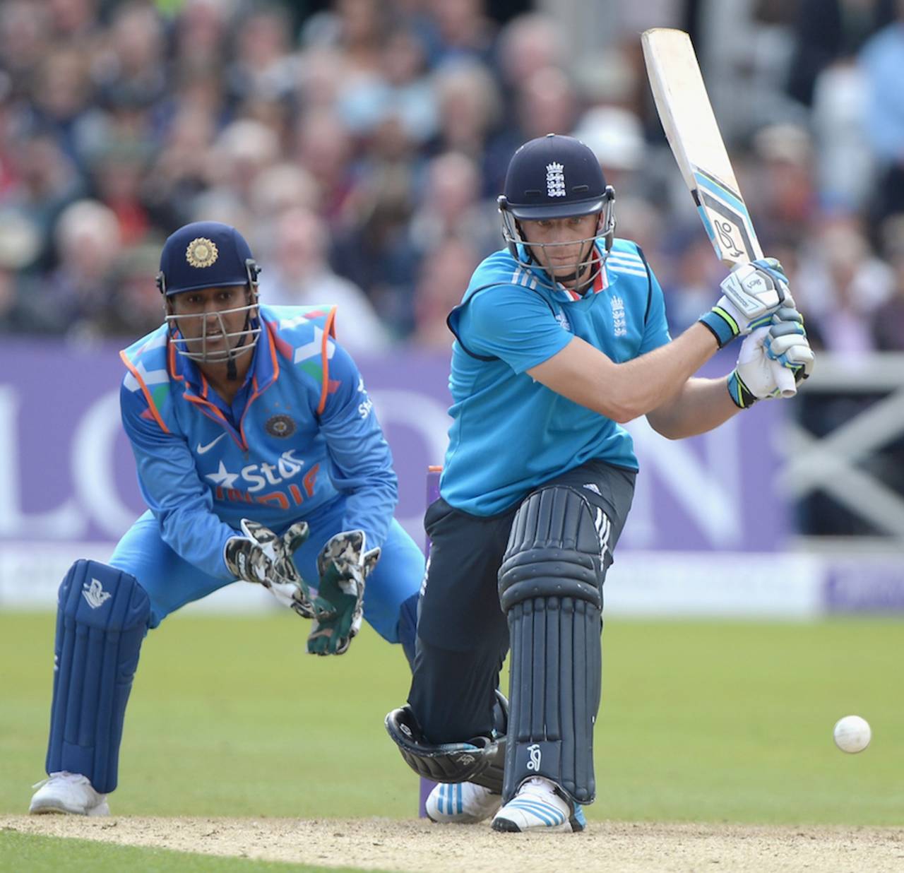 Jos Buttler shapes to play the reverse-sweep, England v India, 3rd ODI, Trent Bridge, August 30, 2014