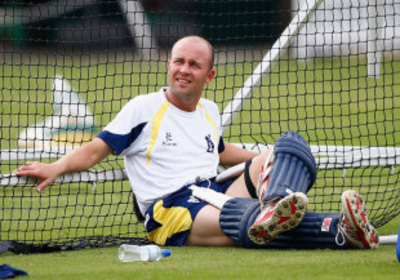 Jonathan Trott relaxes during Warwickshire's net session, Lord's, September 19, 2014