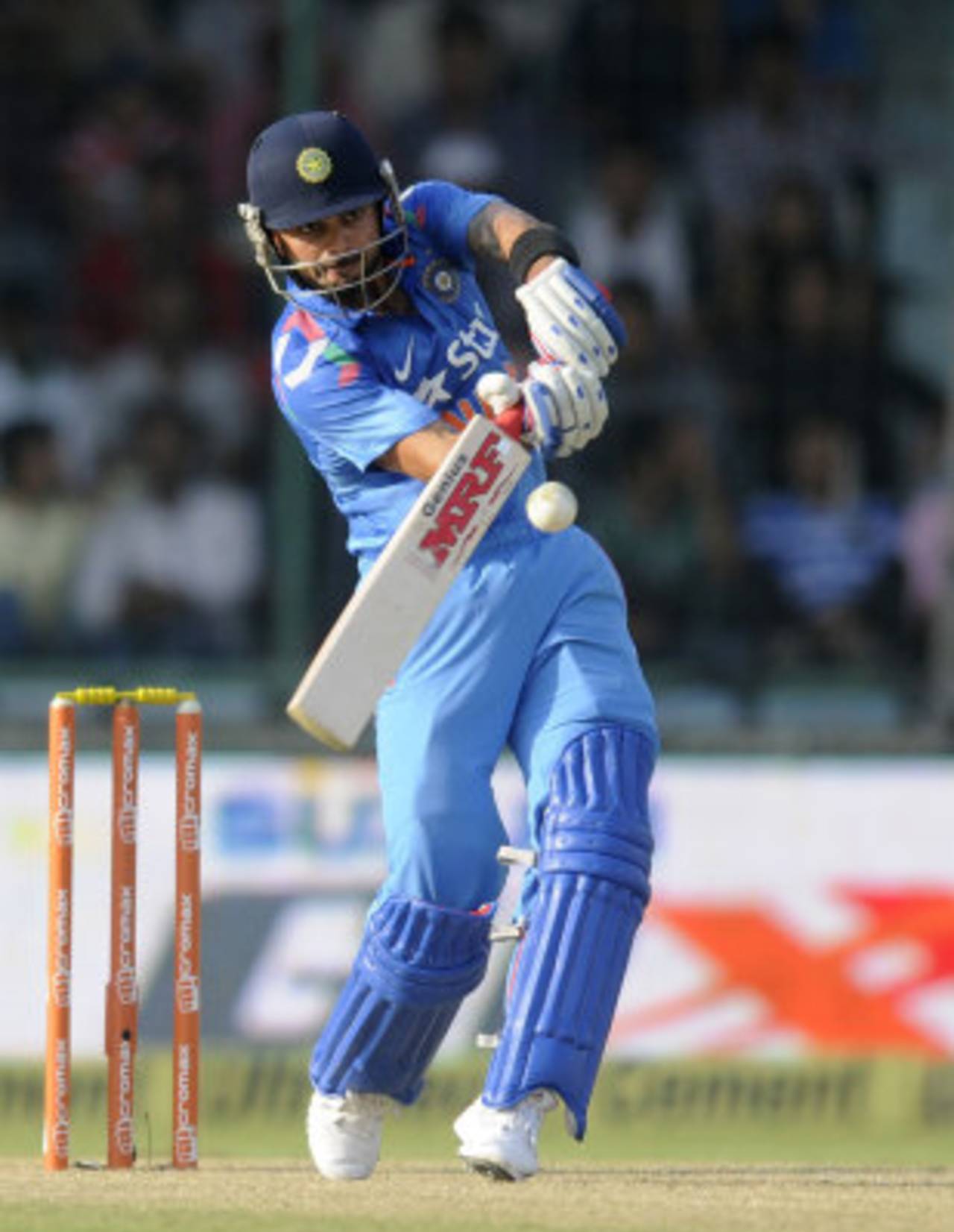 Virat Kohli shapes for a pull, India v West Indies, 2nd ODI, Delhi, October 11, 2014