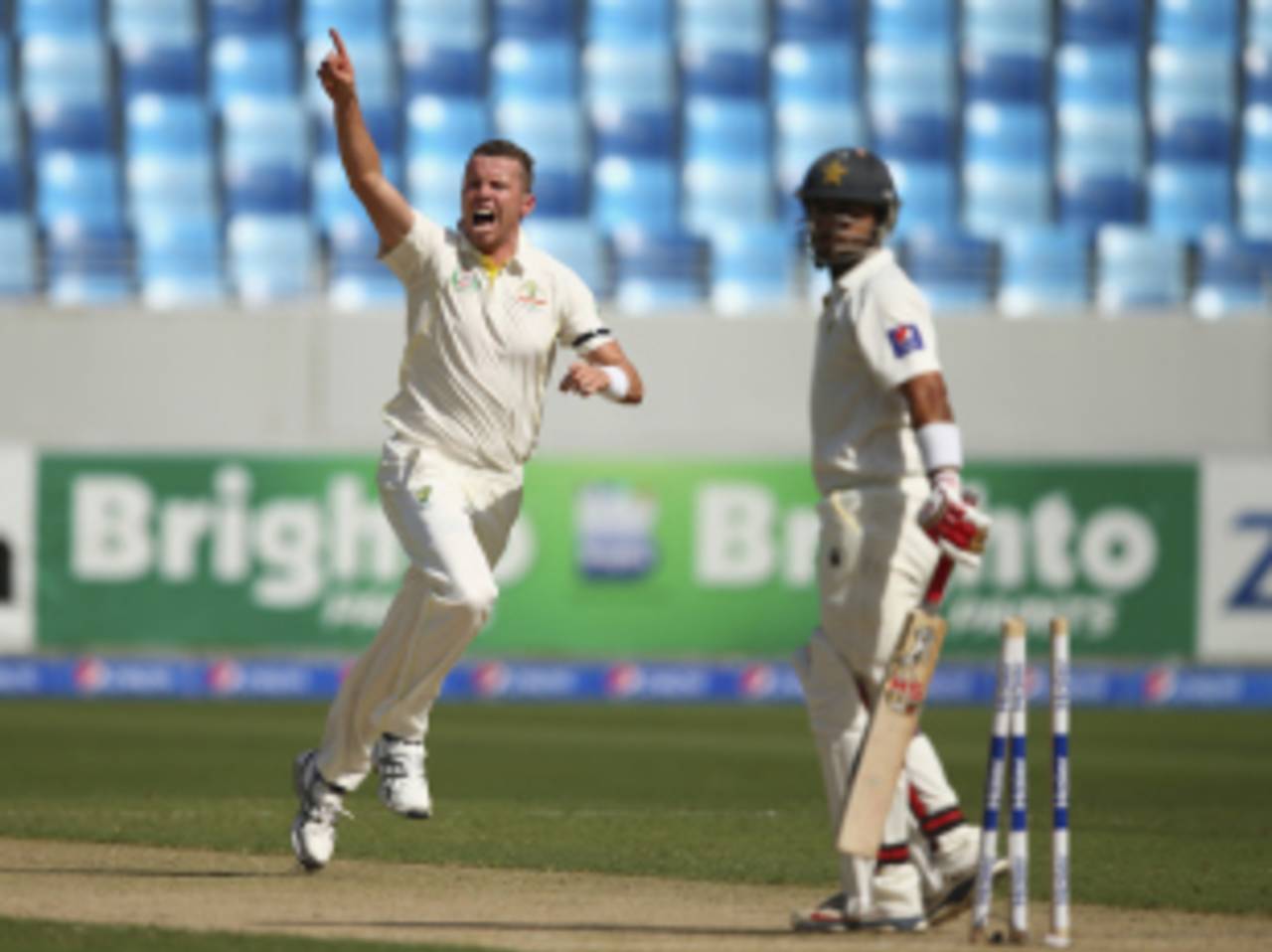 Peter Siddle knocked over Ahmed Shehzad's leg stump, Pakistan v Australia, 1st Test, Dubai, 1st day, October 22, 2014