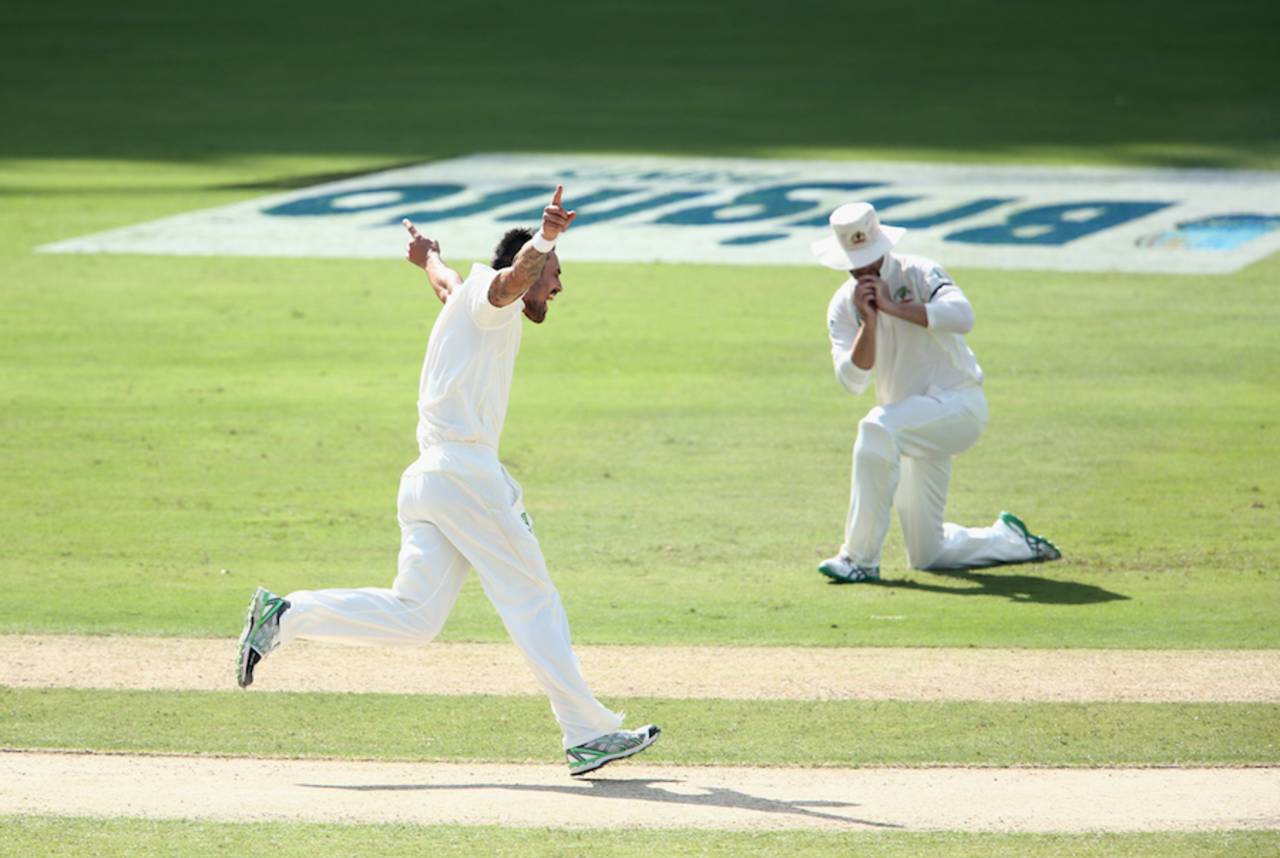 Mitchell Johnson's figures for the day: 20-13-22-3&nbsp;&nbsp;&bull;&nbsp;&nbsp;Getty Images