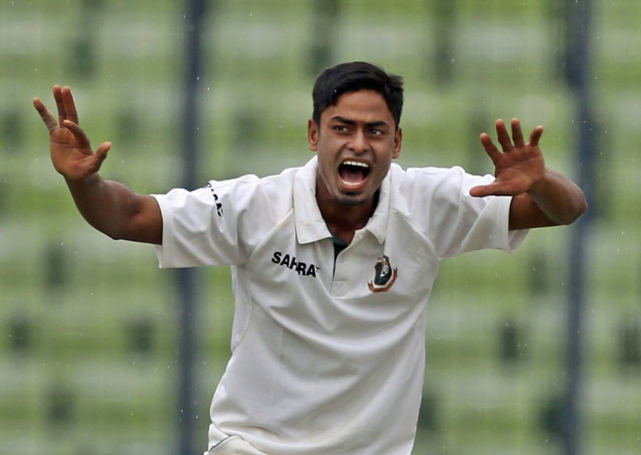 Taijul Islam appeals unsuccessfully for a wicket, Bangladesh v Zimbabwe, 1st Test, Mirpur, 3rd day, October 27, 2014