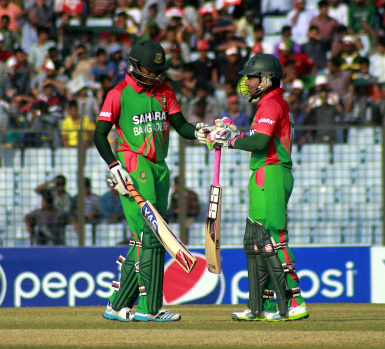 Mushfiqur Rahim and Shakib Al Hasan added 148 for the fifth wicket, Bangladesh v Zimbabwe, 1st ODI, Chittagong, November 21, 2014