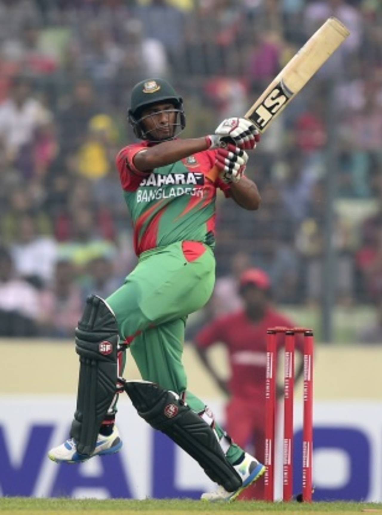 Mahmudullah struck a career-best, unbeaten 82, Bangladesh v Zimbabwe, 4th ODI, Mirpur, November 28, 2014