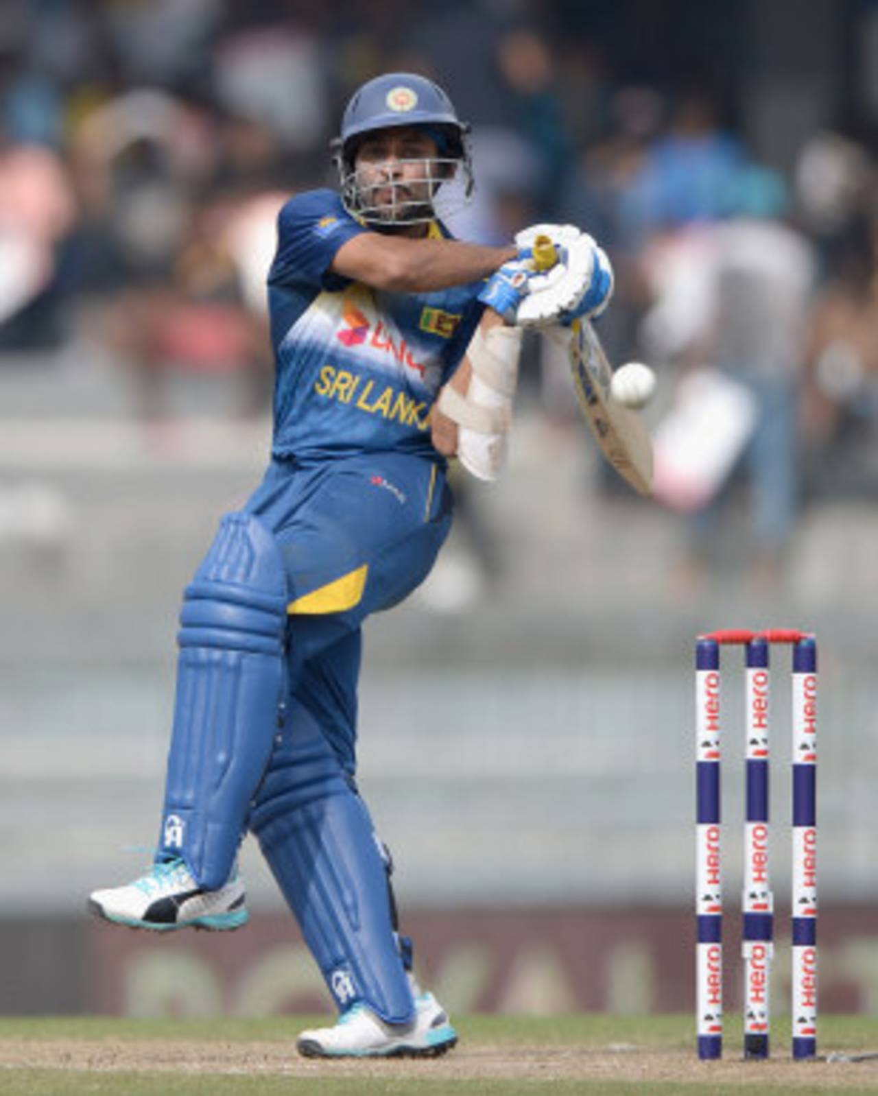 Tillakaratne Dilshan raced out of the blocks, Sri Lanka v England, 2nd ODI, Colombo, November 29, 2014
