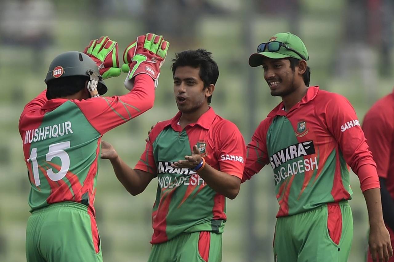 Jubair Hossain celebrates the wicket of Hamilton Masakadza, Bangladesh v Zimbabwe, 5th ODI, Mirpur, December 1, 2014
