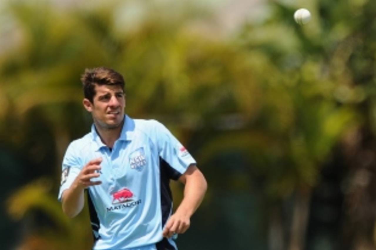 Moises Henriques walks back to his mark, New South Wales v South Australia, Matador BBQs Cup, Brisbane, October 4, 2014