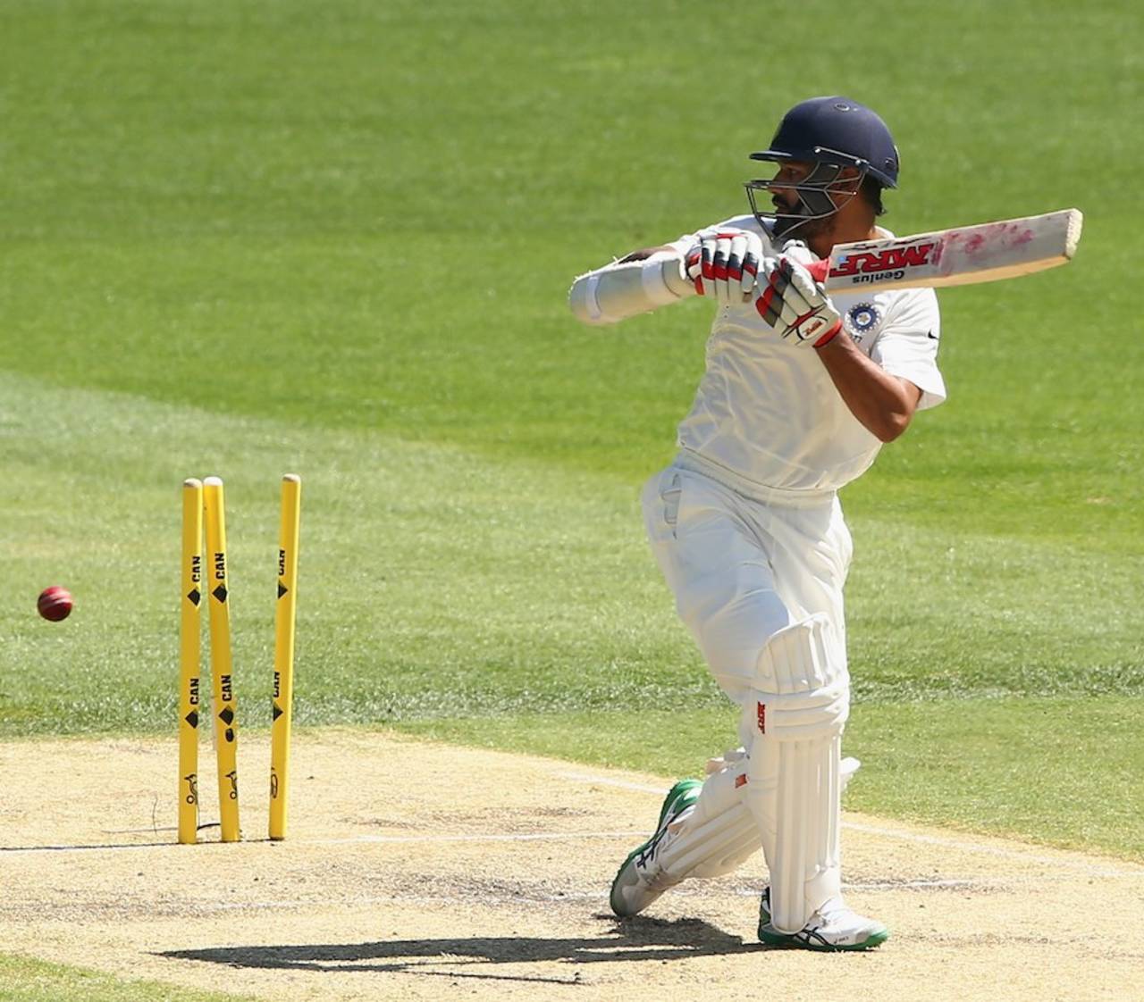 Shikhar Dhawan was bowled off the inside edge, Australia v India, 1st Test, Adelaide, 3rd day, December 11, 2014
