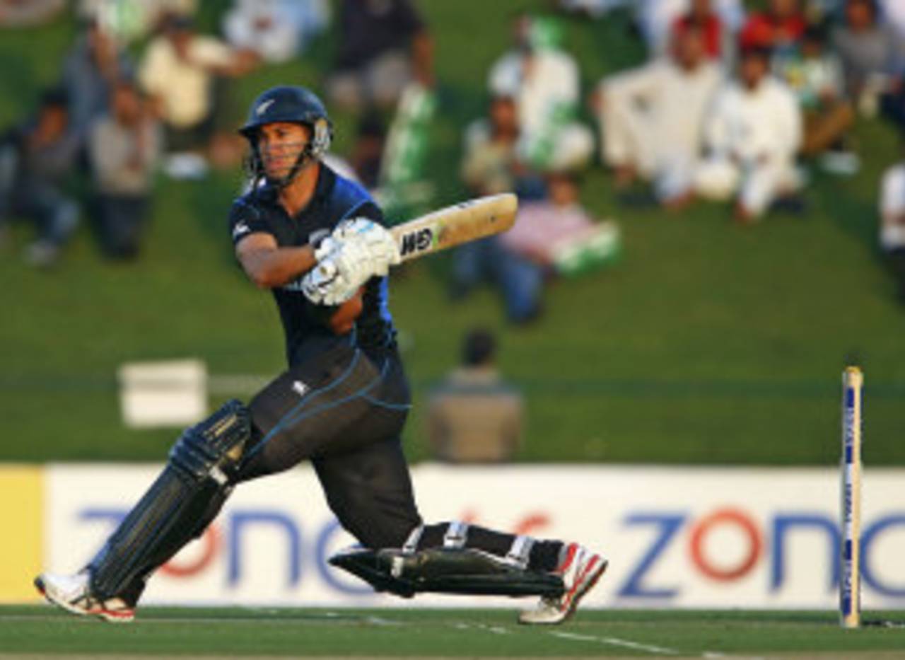 Ross Taylor: Almost holed out&nbsp;&nbsp;&bull;&nbsp;&nbsp;Getty Images