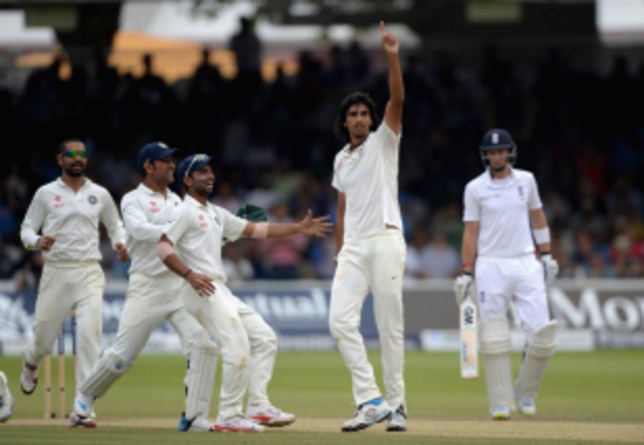India run towards Ishant Sharma after he completes a five-for, England v India, 2nd Investec Test, Lord's, 5th day, July 21, 2014