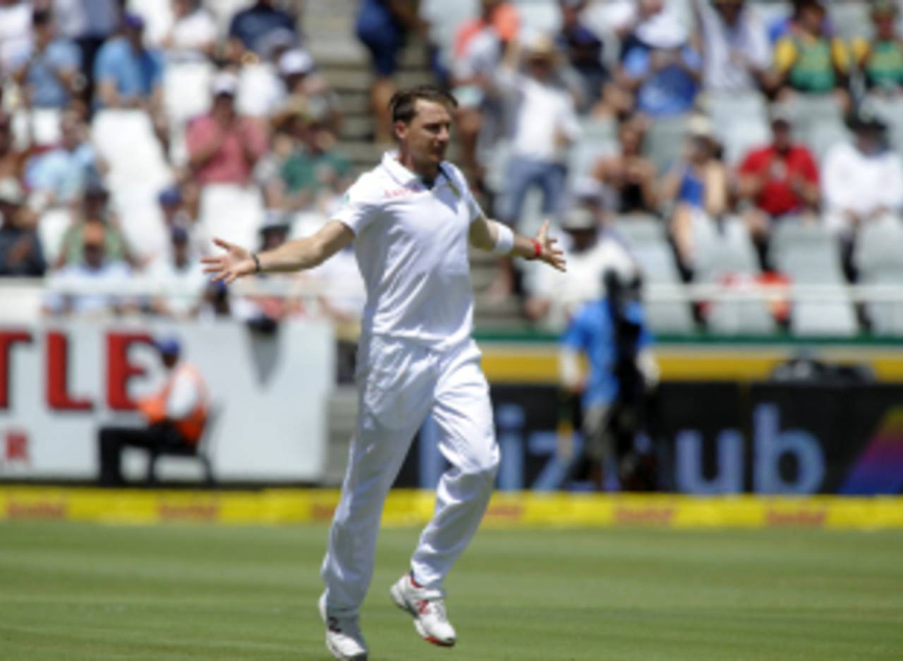 Dale Steyn equalled Makhaya Ntini as South Africa's second-highest wicket-taker with his 390th scalp&nbsp;&nbsp;&bull;&nbsp;&nbsp;AFP