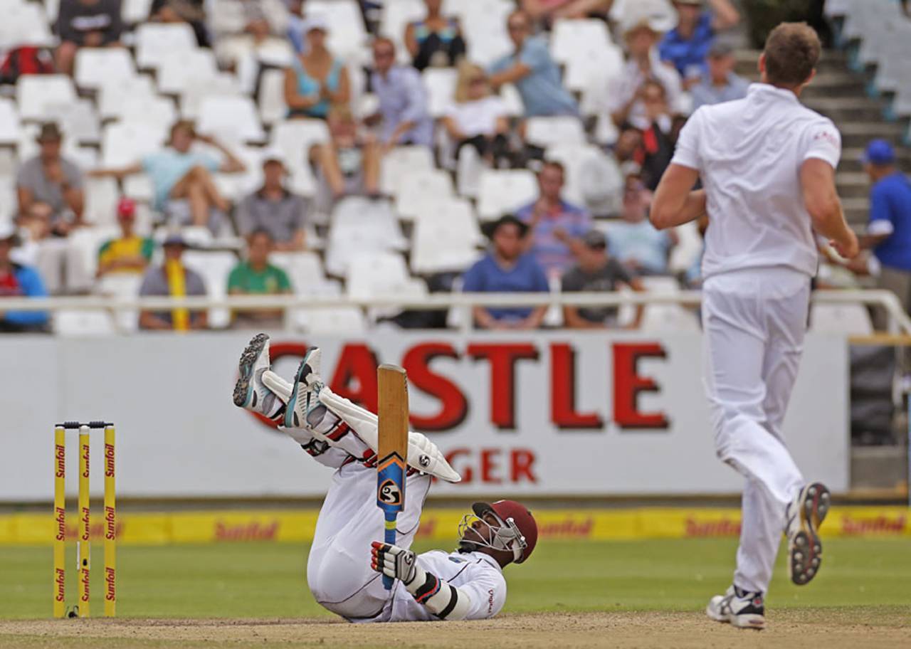 Marlon Samuels was consistently tested by South Africa's fast bowlers on the fourth day&nbsp;&nbsp;&bull;&nbsp;&nbsp;Associated Press