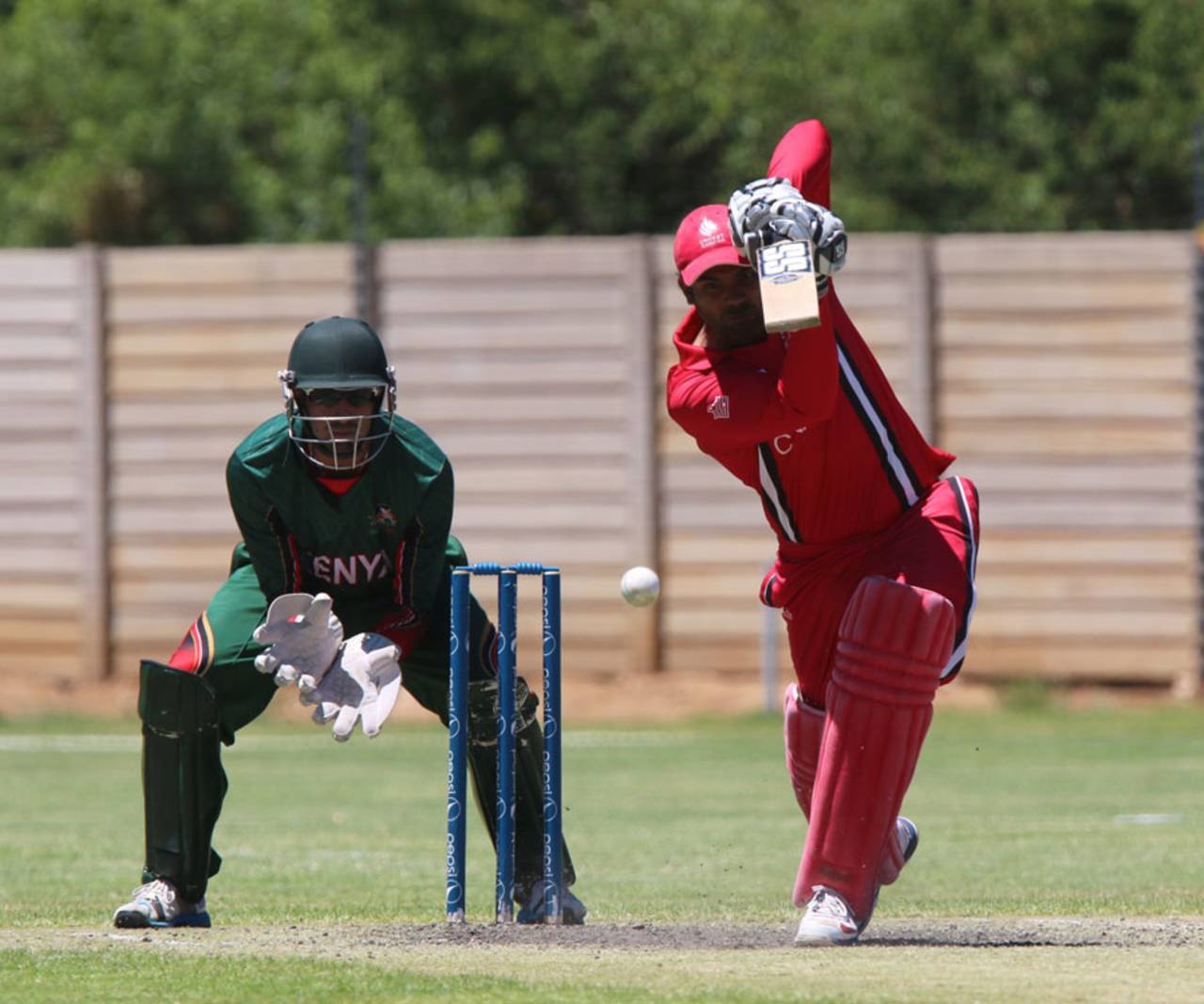 Navneet Dhaliwal scored 93 to power Canada to a competitive total&nbsp;&nbsp;&bull;&nbsp;&nbsp;ICC/Helge Schutz
