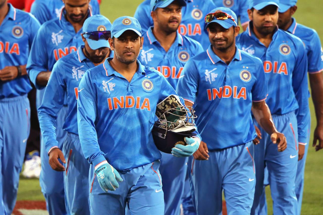 MS Dhoni leads the team off after India's first win of the tour, Afghanistan v India, World Cup warm-ups, Adelaide, February 10, 2015