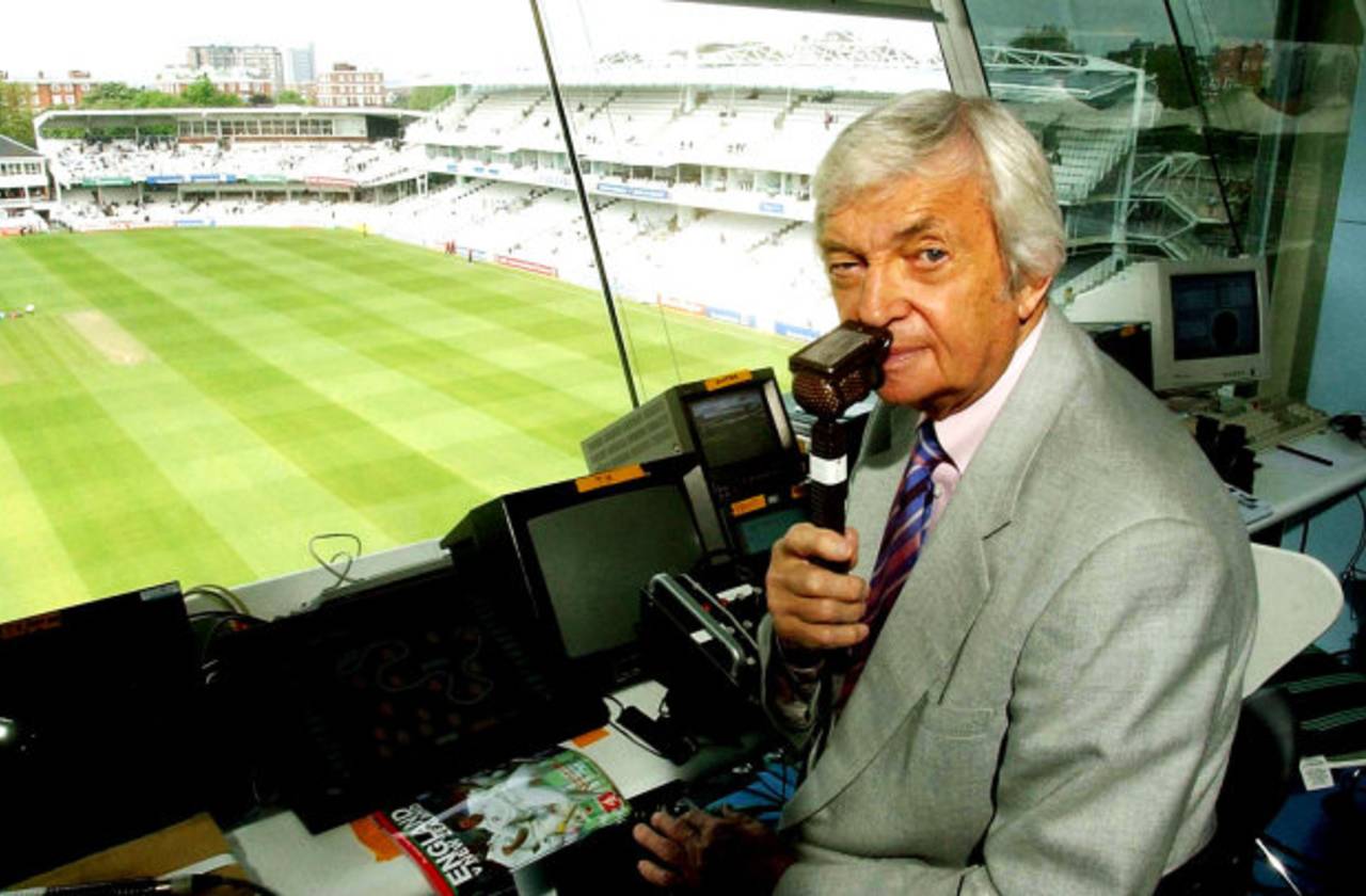 Richie Benaud commentates in his 500th Test, England v New Zealand, 1st Test, Lord's, 1st day, May 20, 2004