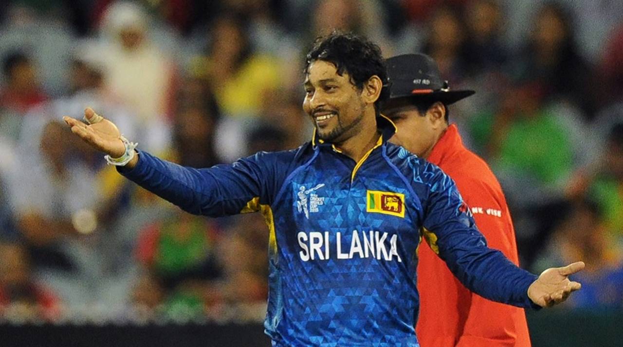 Tillakaratne Dilshan rejoices after dismissing Mortaza, Bangladesh v Sri Lanka, World Cup 2015, Group A, Melbourne, February 26, 2015