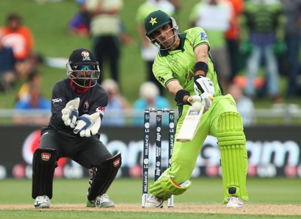 Misbah-ul-Haq cuts loose, Pakistan v UAE, World Cup 2015, Group B, Napier, March 4, 2015