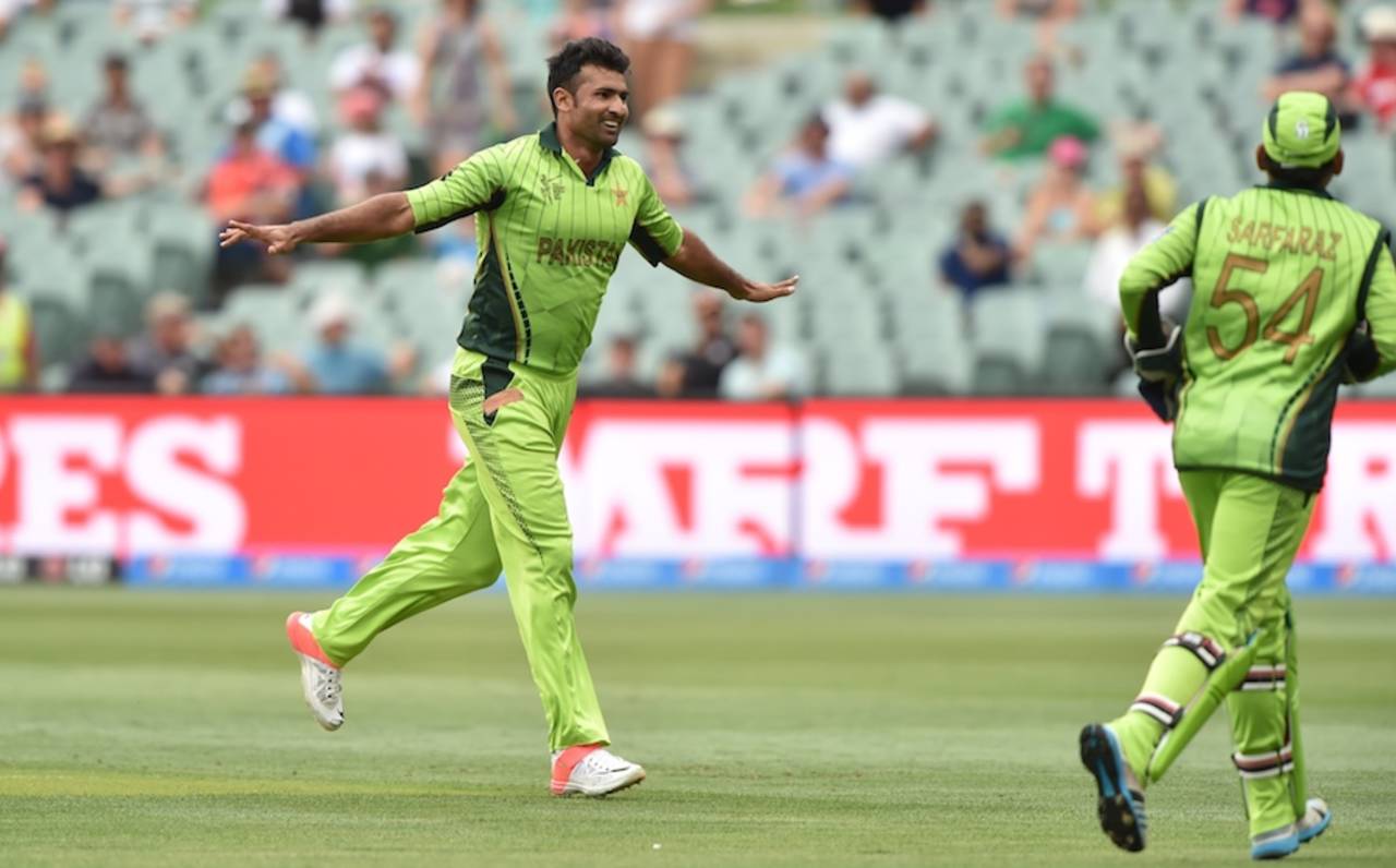 Sohail Khan got rid of centurion William Porterfield, Ireland v Pakistan, World Cup 2015, Group B, Adelaide, March 15, 2015