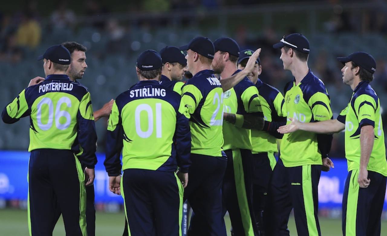 The Ireland players get together after a wicket, Ireland v Pakistan, World Cup 2015, Group B, Adelaide, March 15, 2015