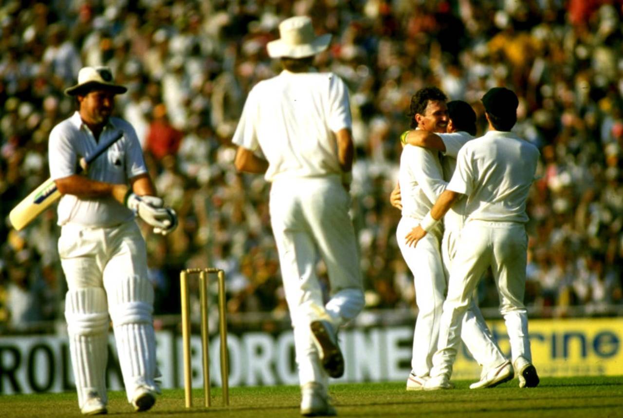 Mike Gatting's fall to the reverse sweep was the break Australia needed to claw back into the 1987 World Cup Final&nbsp;&nbsp;&bull;&nbsp;&nbsp;Getty Images