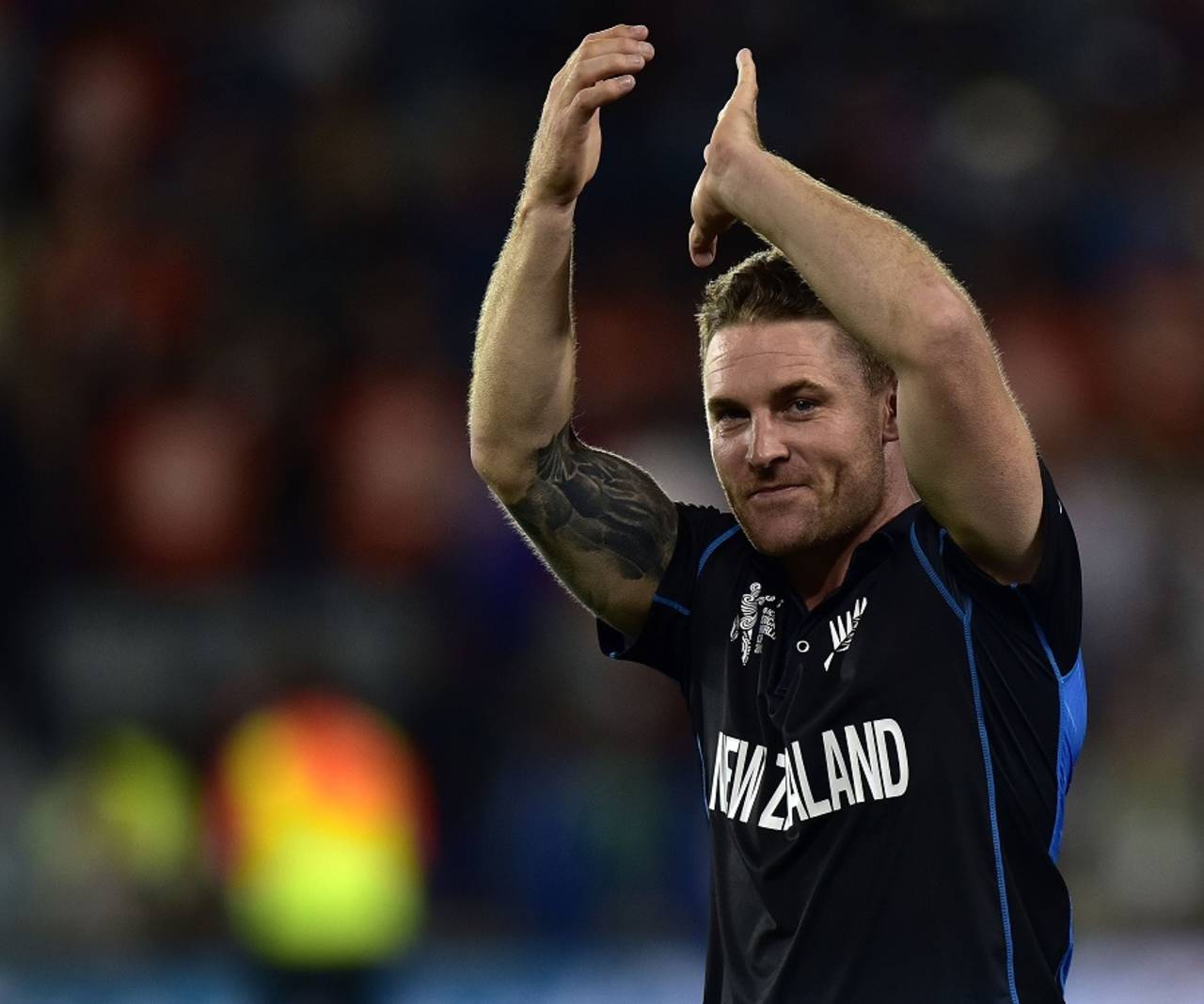 Brendon McCullum thanks the crowd for their strong support, New Zealand v South Africa, World Cup 2015, 1st semi-final, Auckland, March 24, 2015