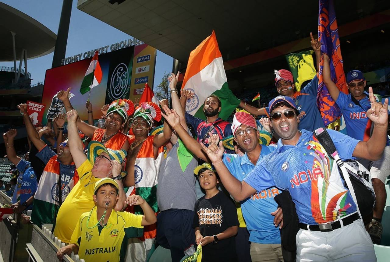 India and Australia fans set the mood ahead of the semi-final, Australia v India, World Cup 2015, 2nd semi-final, Sydney, March 26, 2015