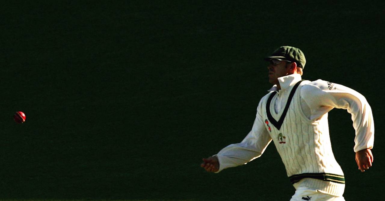 Matthew Hayden chases after a ball, Australia v South Africa, 1st Test, Perth, 1st day, December 16, 2005
