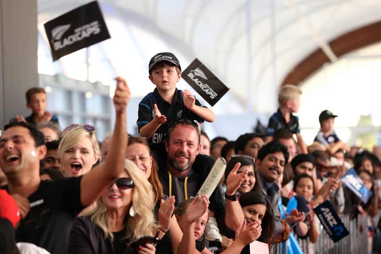 Fans welcome the New Zealand team home after the World Cup final, Queen's Wharf, Auckland, March 31, 2015