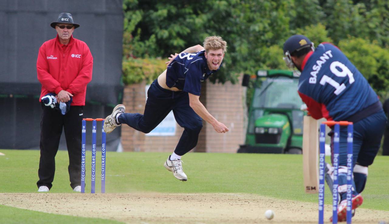 Gavin Main bowls to Basant Regmi, Scotland v Nepal, World Cricket League Championship, Ayr, July 31, 2015