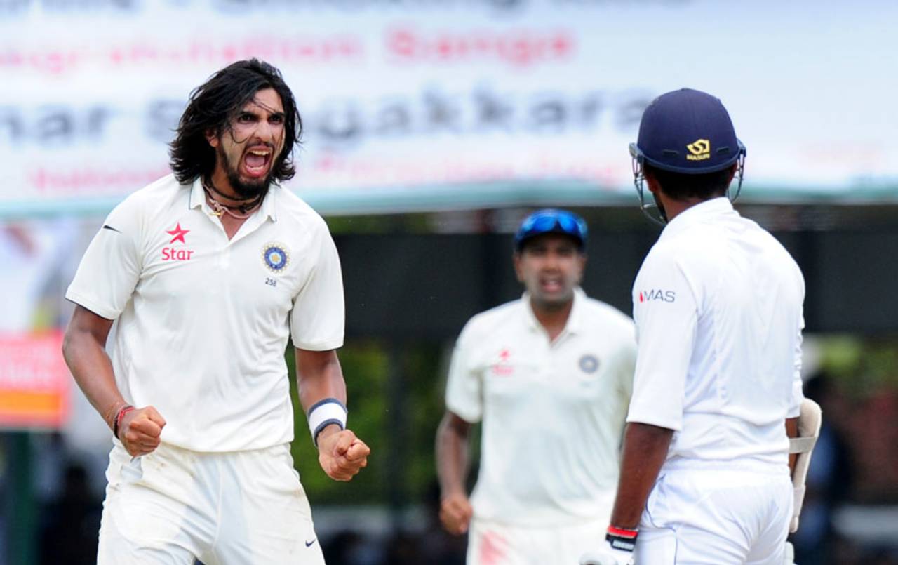 Ishant Sharma exults after taking the wicket of Lahiru Thirimanne, Sri Lanka v India, 2nd Test, Colombo, 3rd day, August 22, 2015