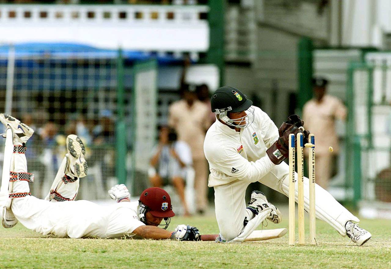 Mark Boucher takes the bails off to run out Ramnaresh Sarwan, West Indies v South Africa, 1st Test, Bourda, 5th day, March 13, 2001