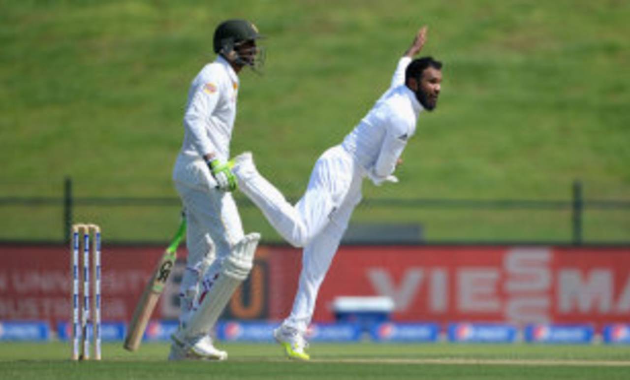 Adil Rashid was brought on for an early bowl on debut, Pakistan v England, 1st Test, Abu Dhabi, 1st day, October 13, 2015