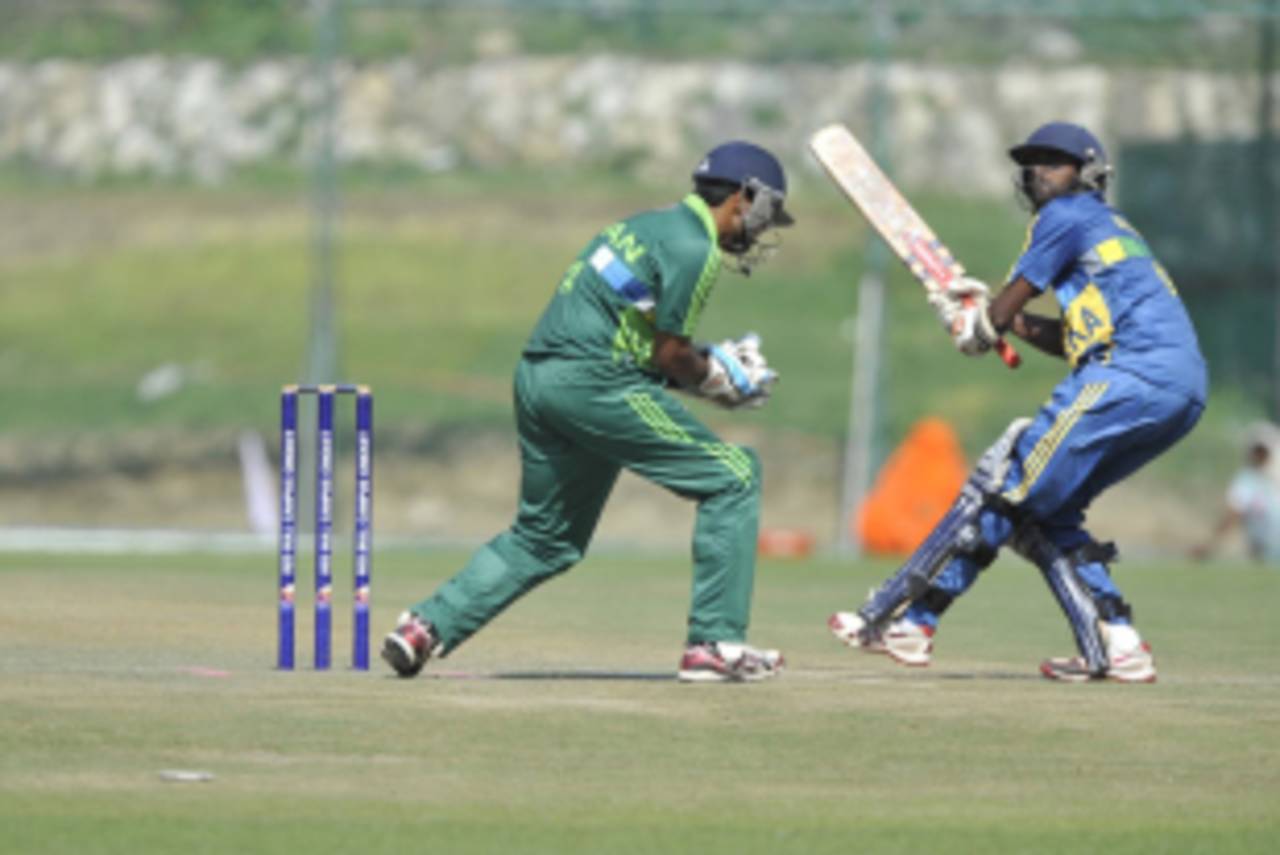 Improvisation on display: An ICBT batsman lifts the ball over the Jinnah Degree College wicket keeper&nbsp;&nbsp;&bull;&nbsp;&nbsp;Ali Bharmal/Red Bull Content Pool