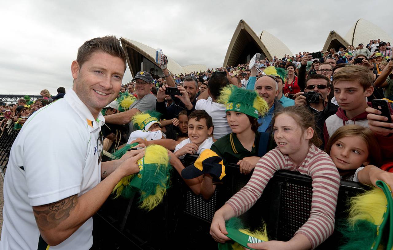 Michael Clarke poses with kids at the Ashes winners photocall at Sydney Opera House, Sydney, January 6, 2014