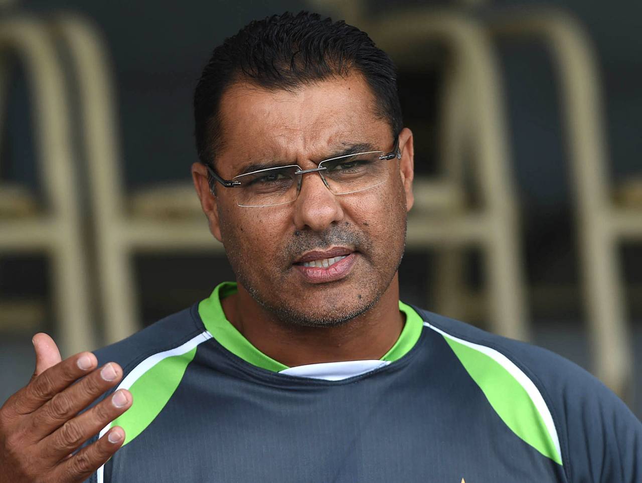 Waqar Younis talks to the media, Lahore, April 10, 2015