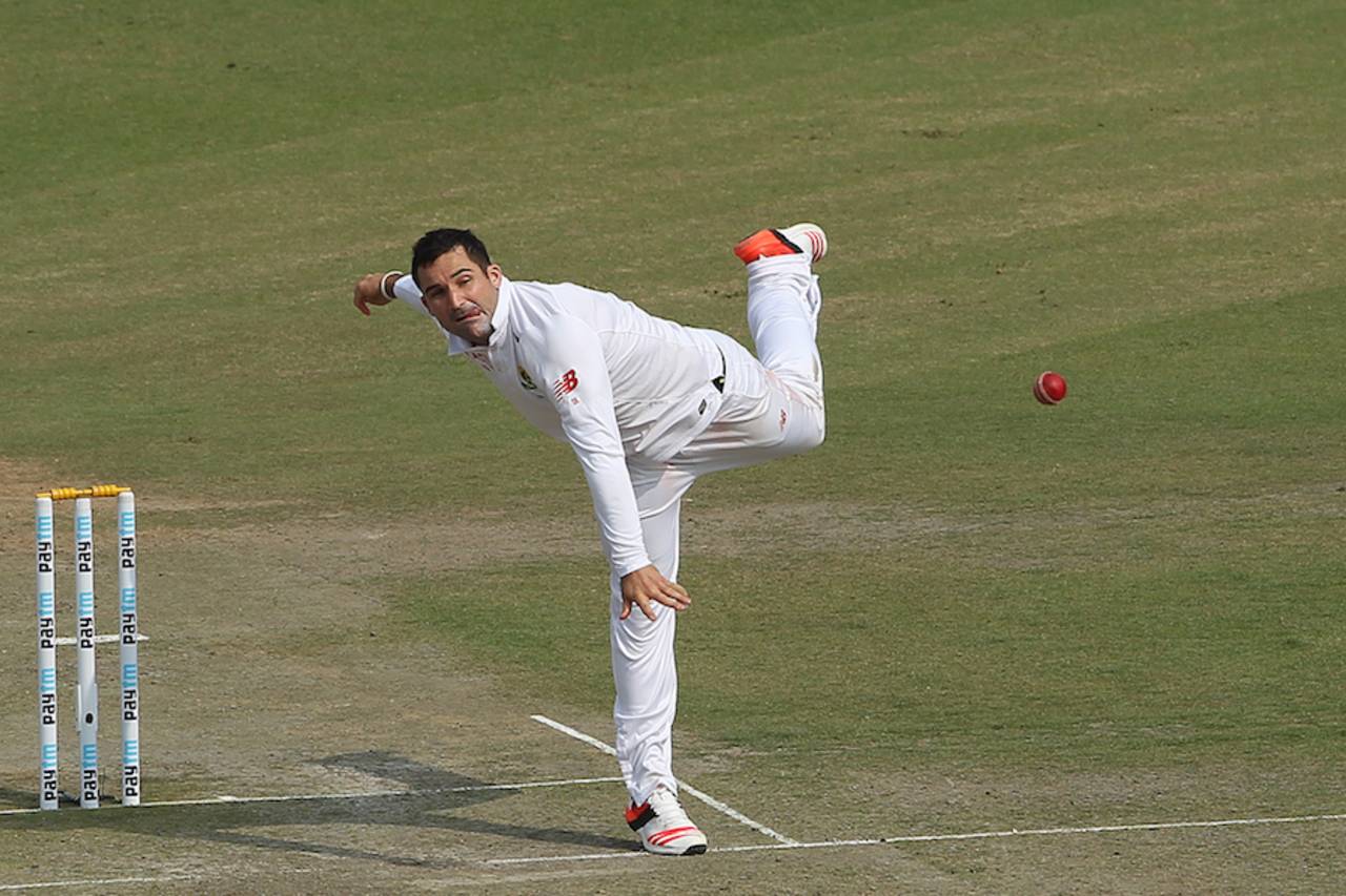 Dean Elgar sends one down, India v South Africa, 1st Test, Mohali, 1st day, November 5, 2015