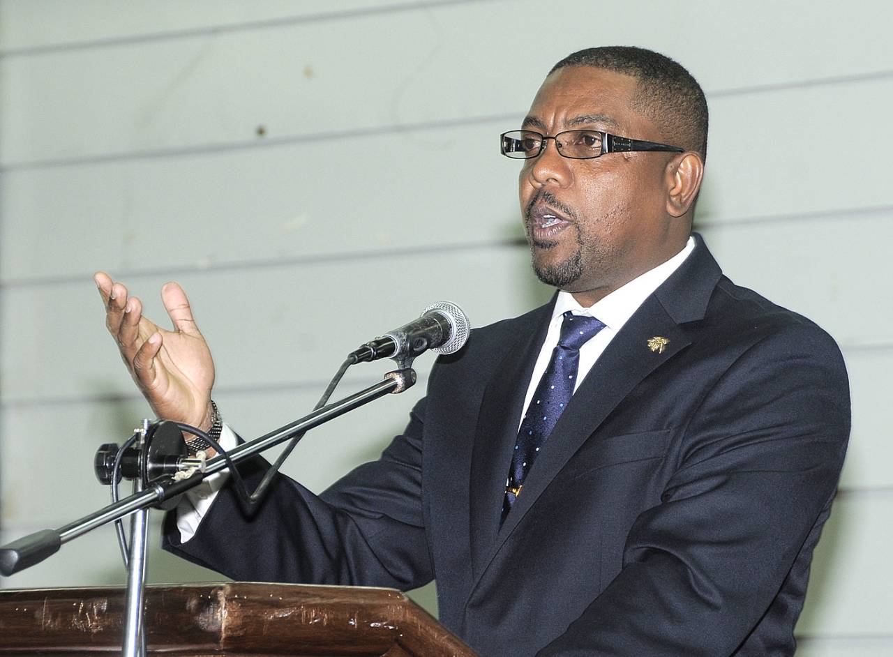 Dave Cameron speaks at a WICB townhall meeting, Barbados, May 22, 2015