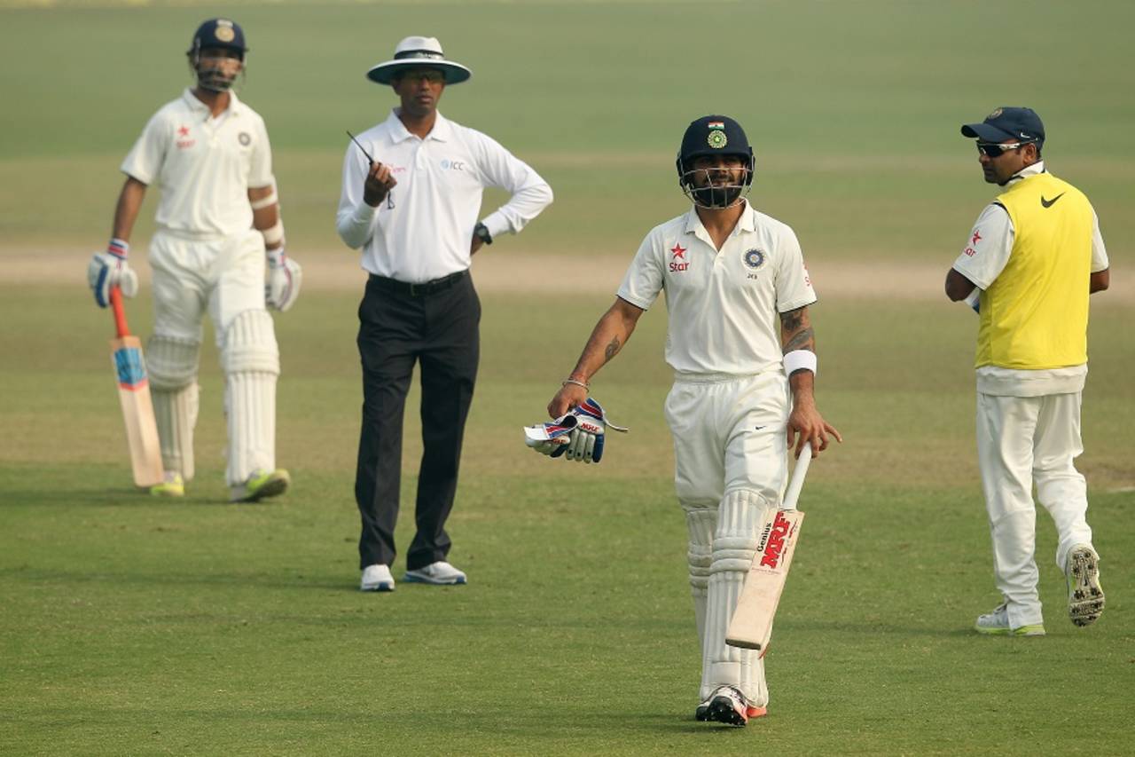 Virat Kohli walks off after getting dismissed for 88, India v South Africa, 4th Test, Delhi, 4th day, December 6, 2015
