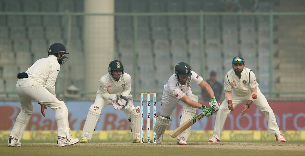 AB de Villiers resumed his blockathon on the final day, India v South Africa, 4th Test, Delhi, 5th day, December 7, 2015