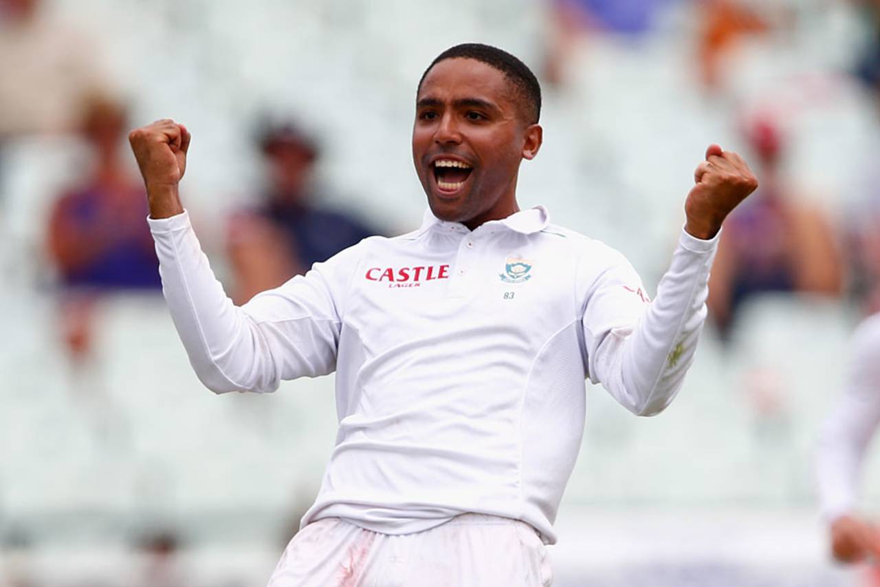 Dane Piedt celebrates a wicket, South Africa v England, 2nd Test, Cape Town, 5th day, January 6, 2016