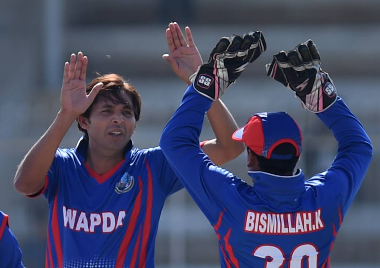 Mohammad Asif celebrates a wicket on his comeback, FATA v WAPDA, National One Day Cup 2015-16, Hyderabad, January 10, 2016