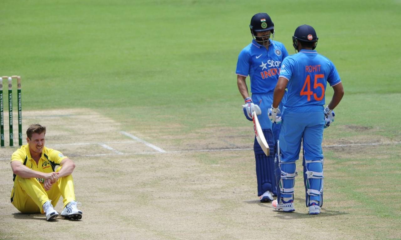 James Faulkner sits on the pitch during Virat Kohli and Rohit Sharma's stand, Australia v India, 1st ODI, Perth, January 12, 2016