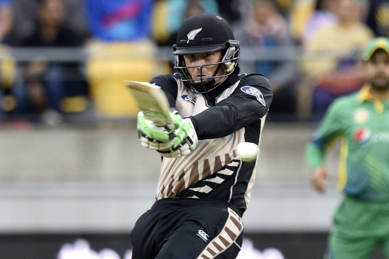 New Zealand, after being inserted in the decider, were provided a blazing start by Martin Guptill, who smoked 42 off just 19 balls&nbsp;&nbsp;&bull;&nbsp;&nbsp;Marty Melville/AFP/Getty Images