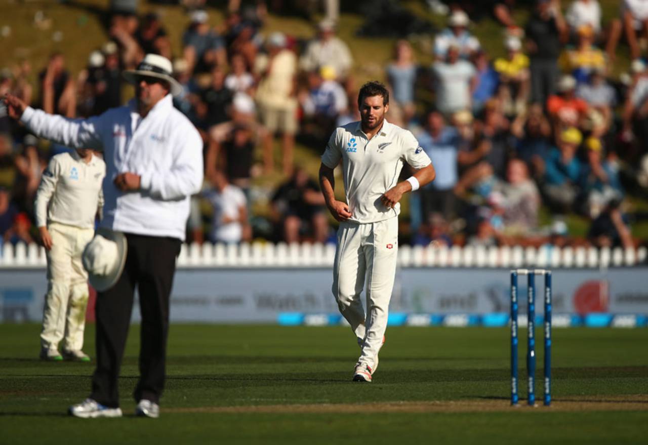 Umpire Richard Illingworth had wrongly called a no-ball for the delivery that had Adam Voges bowled&nbsp;&nbsp;&bull;&nbsp;&nbsp;Getty Images