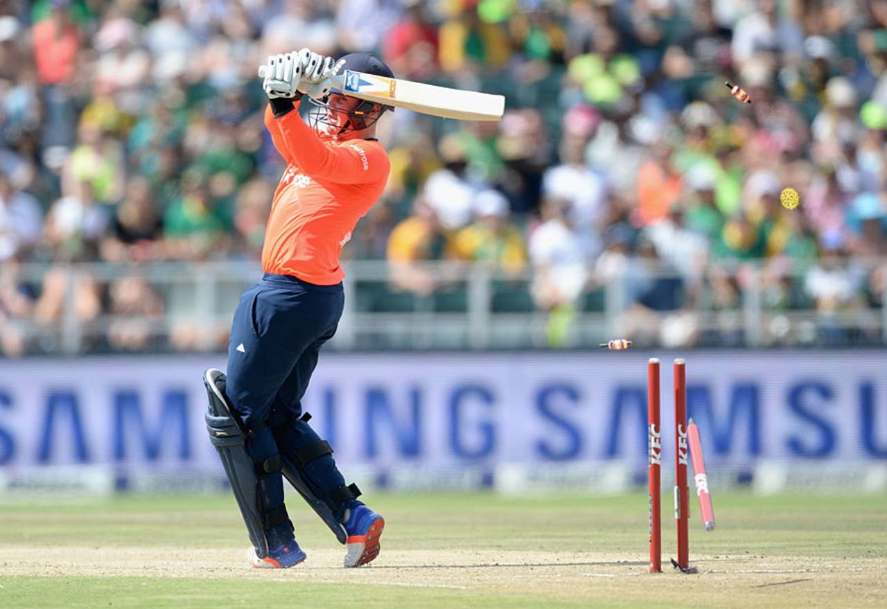 Jason Roy's difficult innings was ended by Kagiso Rabada, South Africa v England, 2nd T20, Johannesburg, February 21, 2016