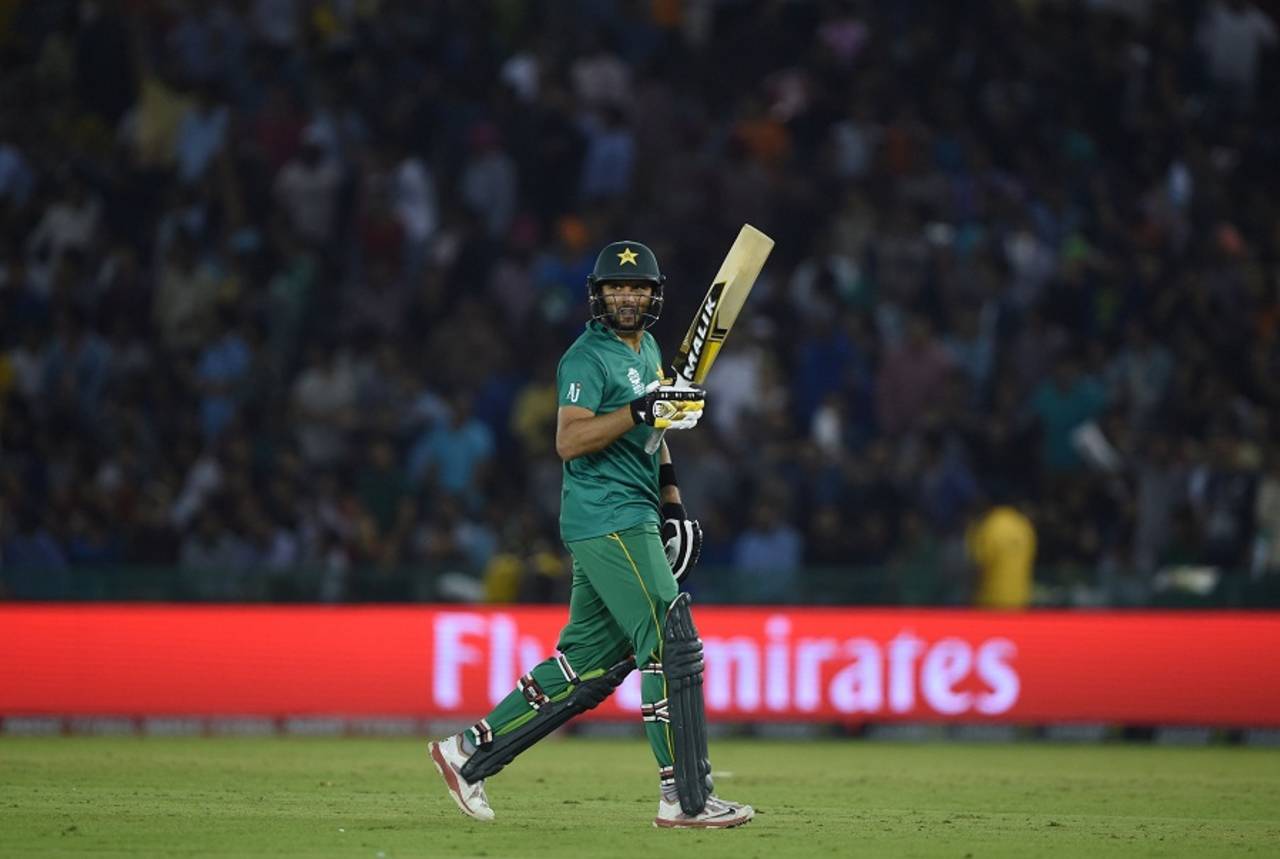 Shahid Afridi was hoping for a serious miracle with an innings played purely on pride&nbsp;&nbsp;&bull;&nbsp;&nbsp;AFP