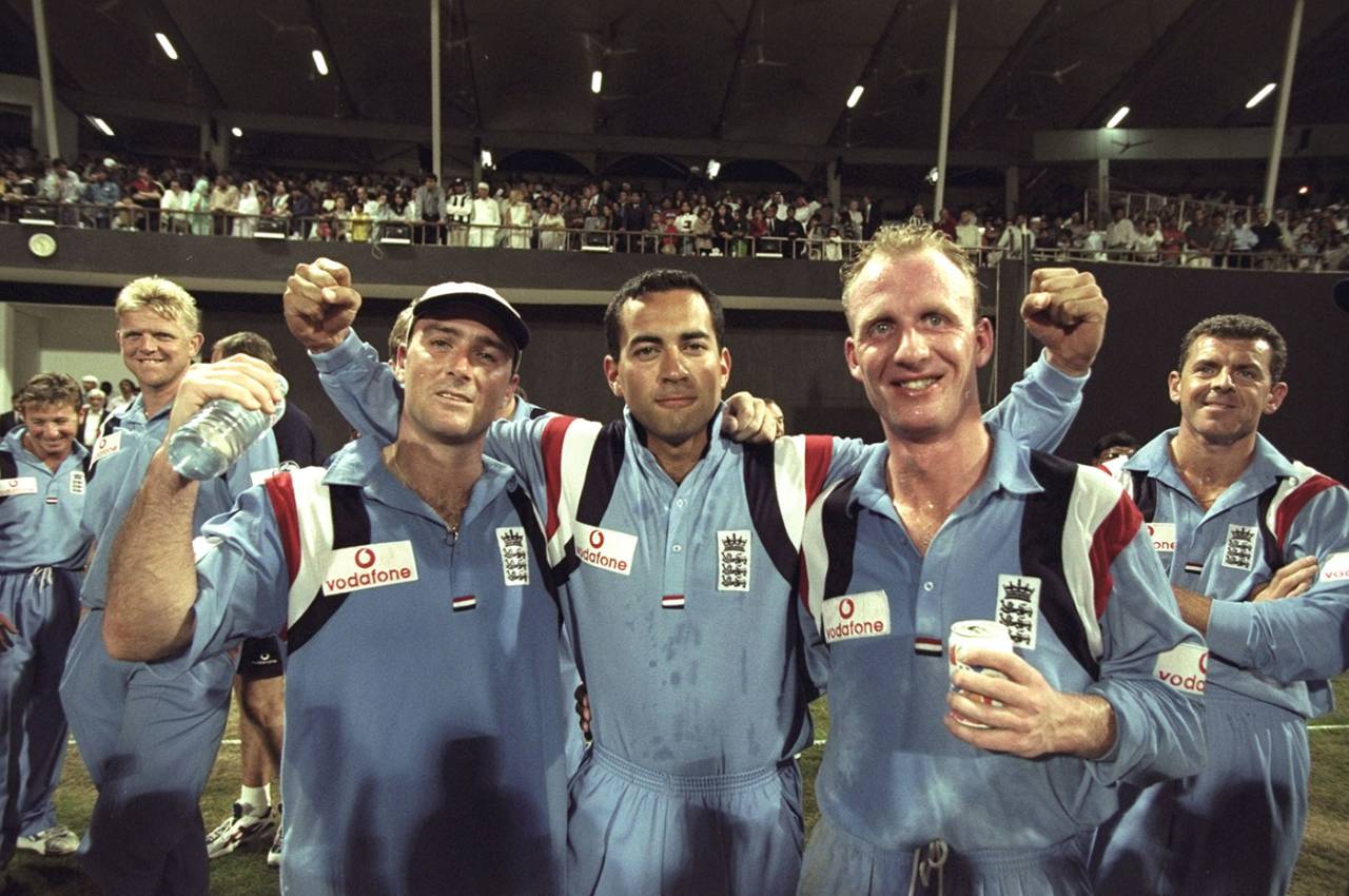 Matthew Fleming (front, first from right) with the victorious England one-day side in Sharjah, 1997&nbsp;&nbsp;&bull;&nbsp;&nbsp;Getty Images