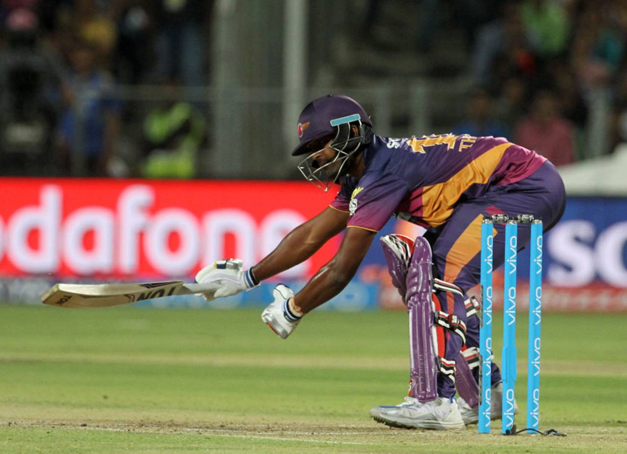 Thisara Perera reaches for a wide delivery, Rising Pune Supergiants v Mumbai Indians, IPL 2016, Pune, May 1, 2016